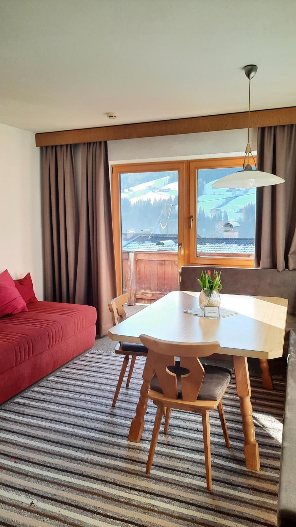 Hotel Haus Gmahblick Ferienwonungen Alpbach Zewnętrze zdjęcie